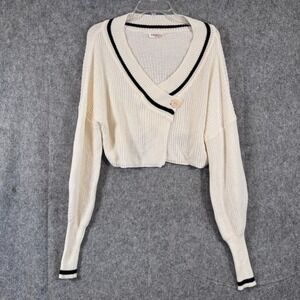 Storia Oversized Cropped Sweater Size Small White Clasic Old Money Academia